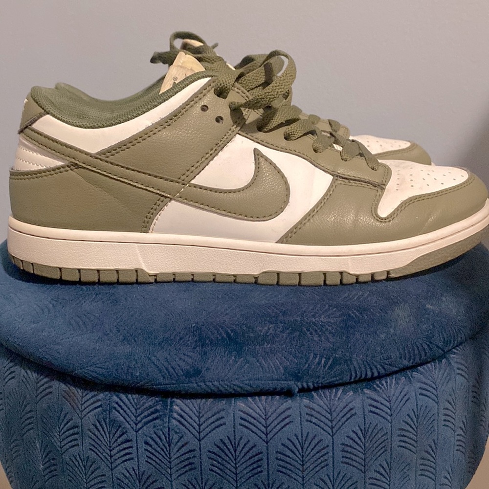 Medium Olive Dunks Sb - image 2